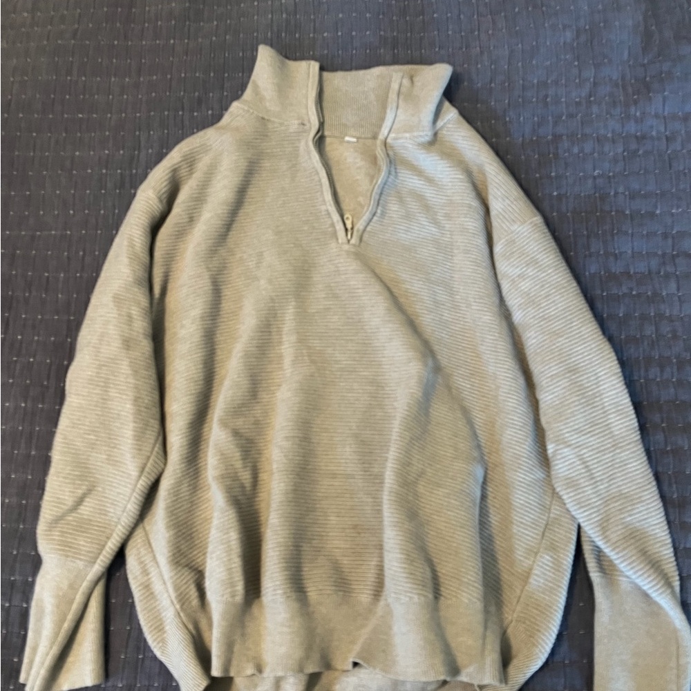 Women’s Gray Sweater